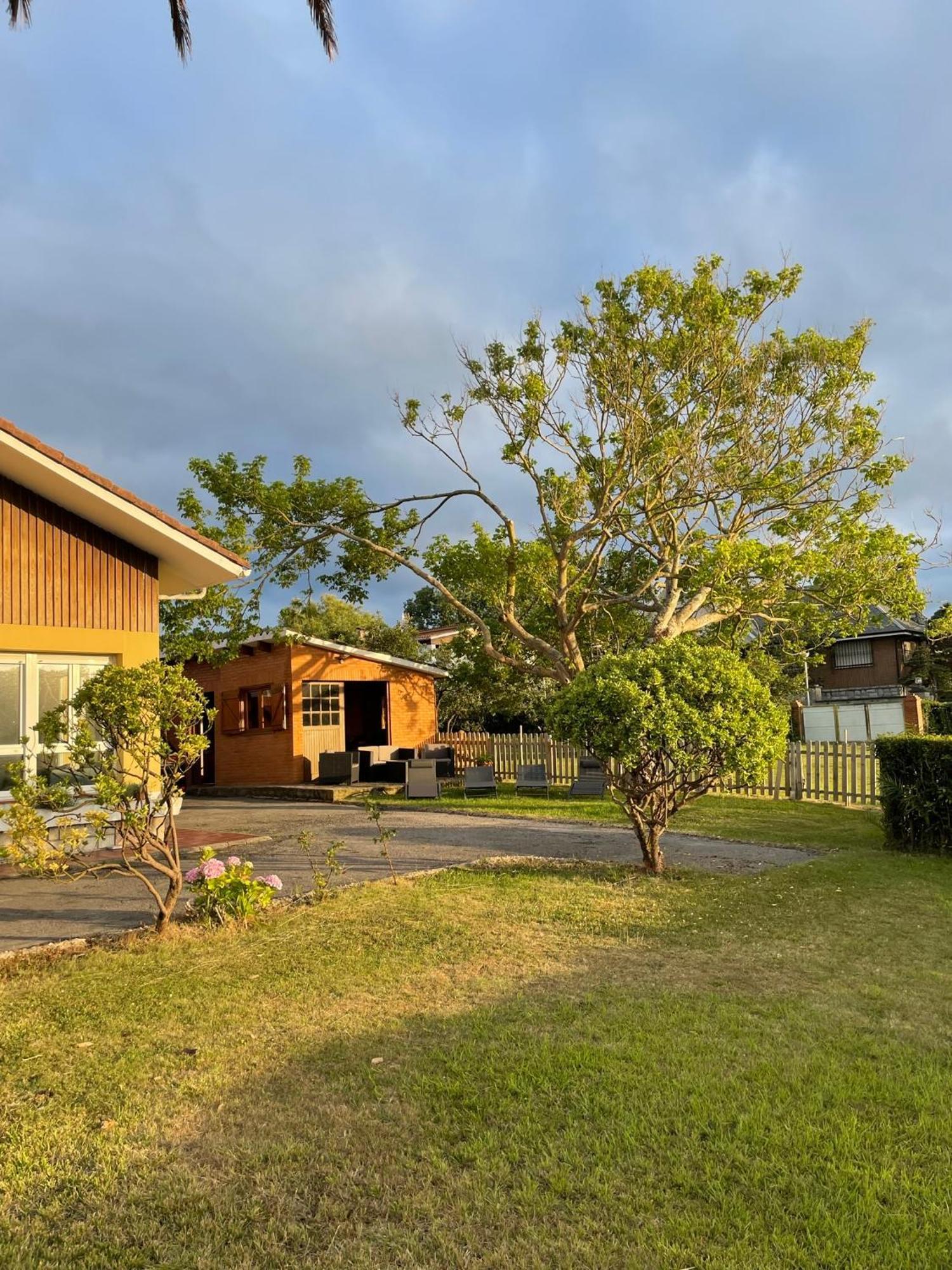 Villa La Palmera Y El Mar Naveces Exterior foto